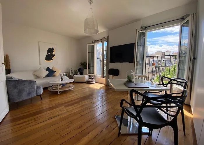 Lumineux, Parc Monceau, Champs Elysees, Sacre Coeur Apartamento